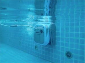 Pool Cleaning Robot  CM600